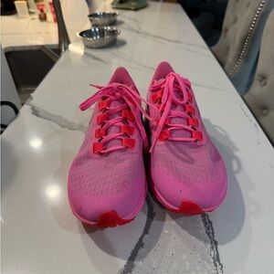 Nike Women's Pink and Red Athletic Shoes